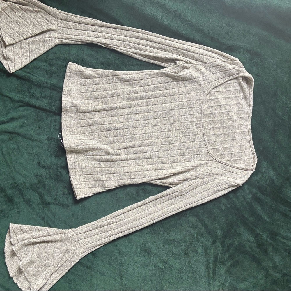 Gray Ribbed Long Sleeve Top